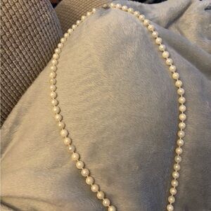 Cream Pearl Necklace with Lustrous Finish